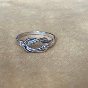 Knot Ring made from Sterling Silver - Lovers knot - Large size range available