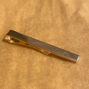 18ct Gold Plated Diamond cut Tie Slide - Tie Clasp - Formal wear - Suit accessories - Diamond cut star