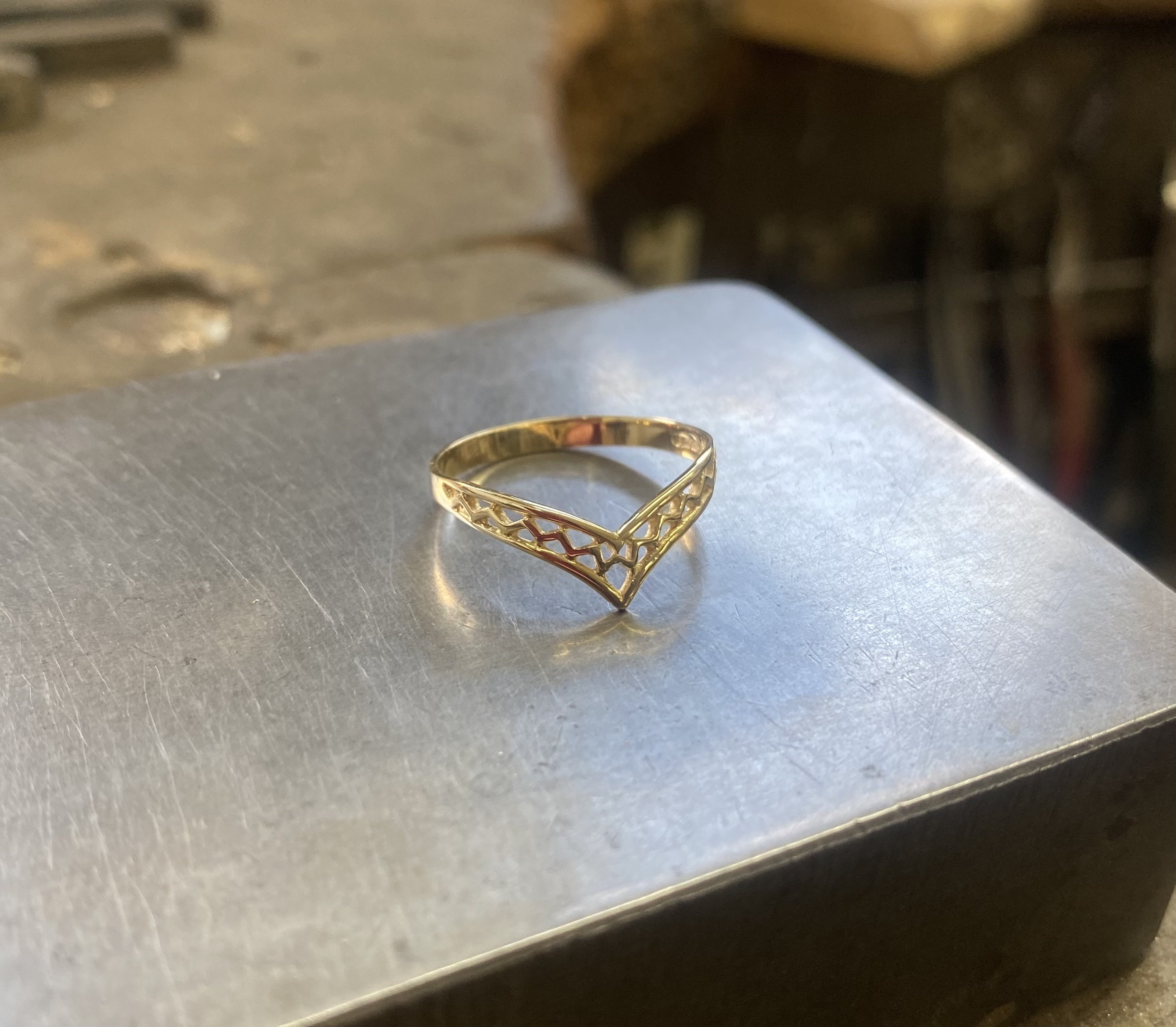 Full wishbone ring deals