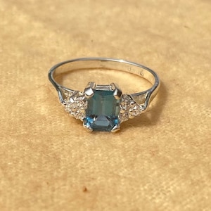Silver Blue Topaz Ring - Surrounded by 6 Zircon - November birthstone - Large size range available