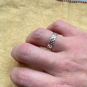 Celtic Ring made from Sterling Silver - Celtic jewellery - Gaelic ring