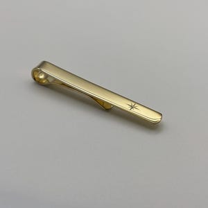 18kt vergulde stropdas: diamantgeslepen ster