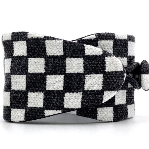 Bracelet OBI One manchette damier mosaïque noire et blanche - tissu coton - fait main