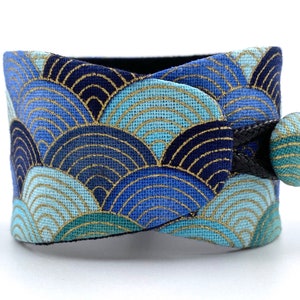 OBI One bracelet Japanese seigaiha blue and gold cuff - traditional cotton fabric - handmade