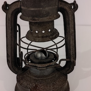 FEUERHAND 225 MEDIUM Early Light Silver Version Lantern