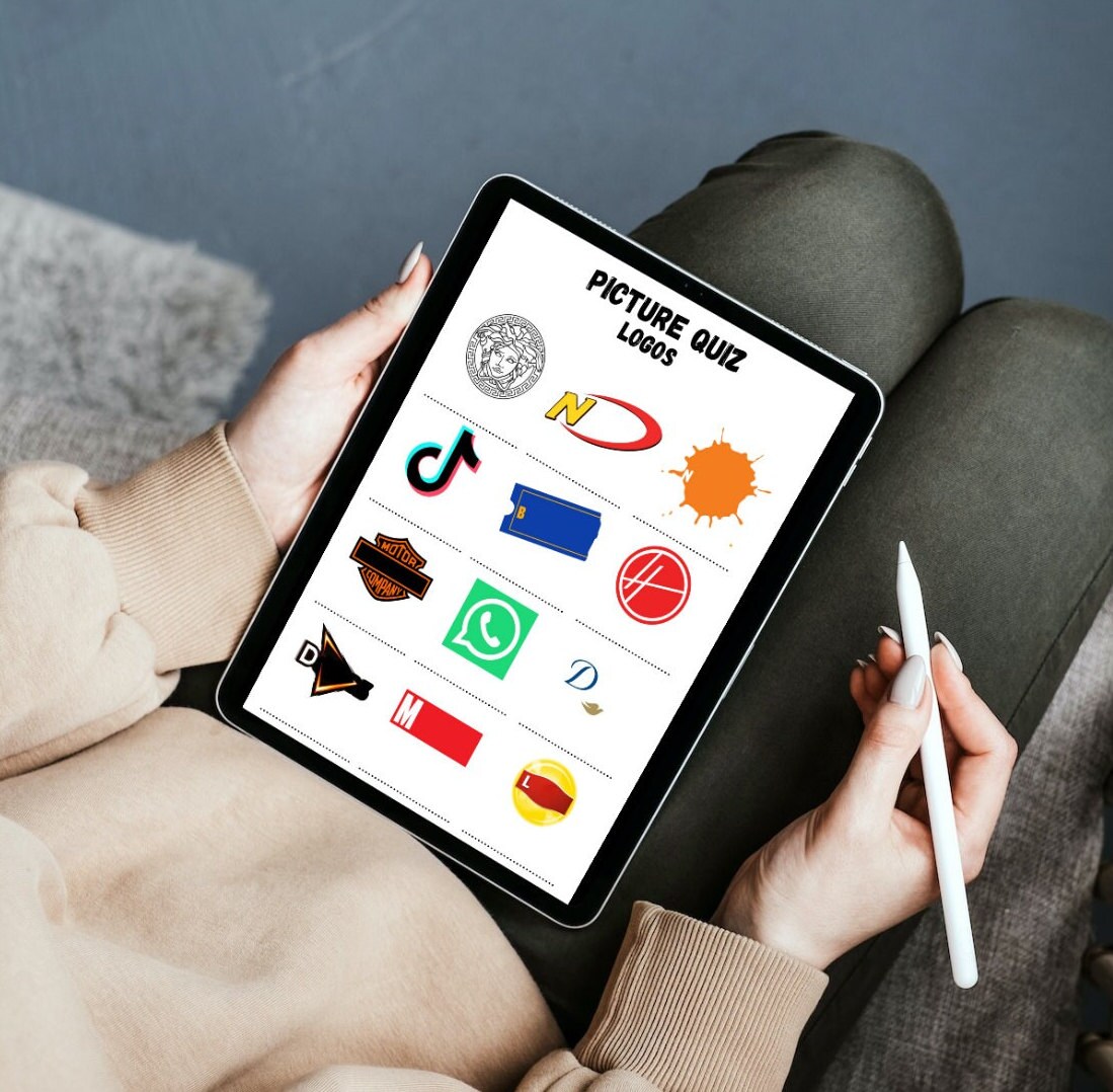 Christmas day picture quiz