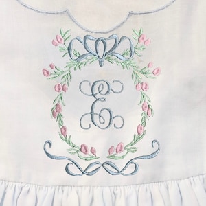 Secret Garden Heirloom Crest Machine Embroidery Design