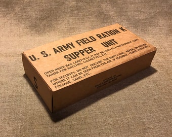 Packed in The Squad Dinner box US WW2 era Large Pack of GI Tolet Paper Packs Packed in The Squad Dinner box US WW2 era Large Pack of GI Tolet Paper Packs