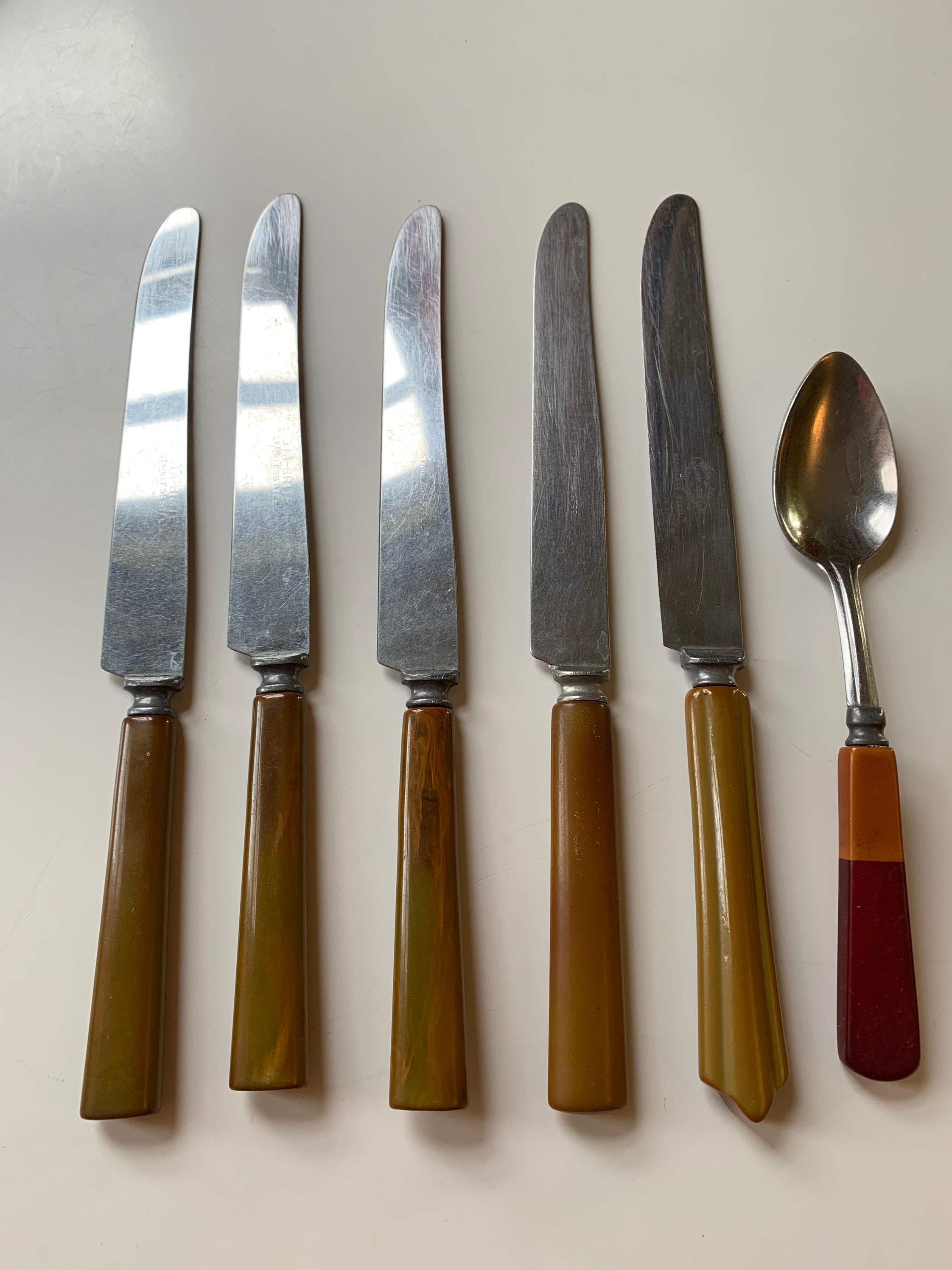 Lot of Bakelite flatware 6 pieces 3 matching green yellow Etsy