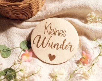 Wooden sign Little Miracle – Pregnancy announcement decoration – Baby bump shooting – Gift idea for expectant parents – Baby shower decoration