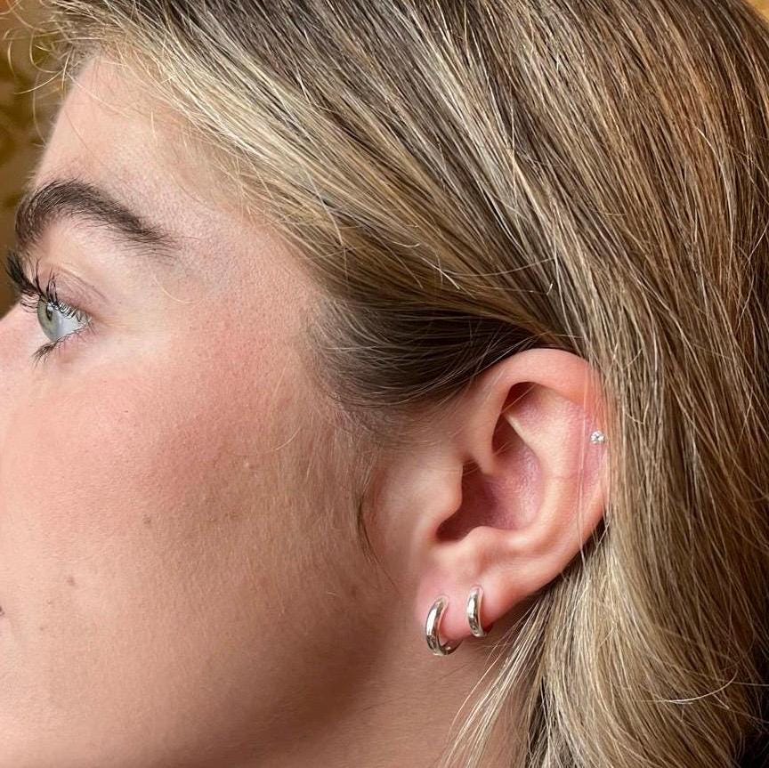 10pcs Sall Gold Hoop Earrings Lightweight: Hinged Huggie Hoop Earrings for Lobe Cartilage Helix Tiny Hoops Earrings in Gold Plated Silver Black for Woen en Girls (Set of 1-5 Pairs) | SHEIN EUQS