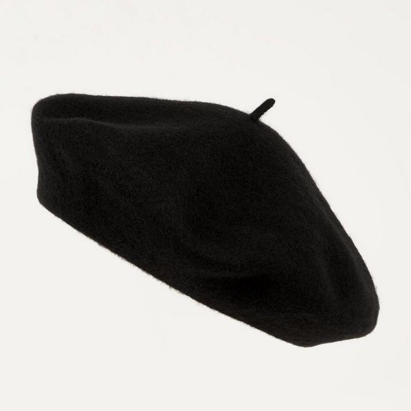 Women’s black classic pure wool beret vintage style accessory