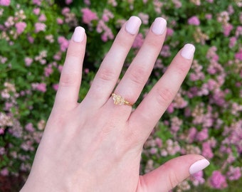 Anillo triple de cristal auténtico envuelto con alambre chapado en plata de ley/oro.