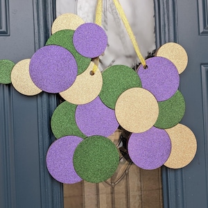 Laser Cut File Mardi Gras Bead Dog SVG | Louisiana Door Hanger Digital Download