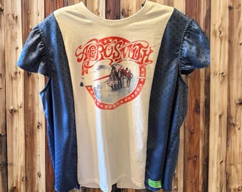 Aerosmith Drop Sleeve Flutter Top Fits a Small to Large
