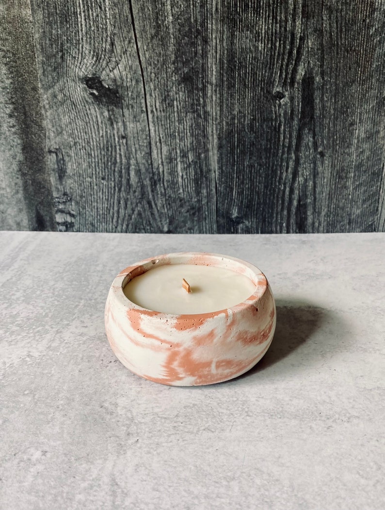 Southwestern Red-White Swirl Concrete Candle Wood Wick Cement Custom Housewarming Gift Decor Gold Reusable Soy Scented image 3