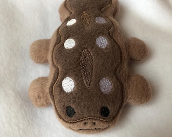 Peluche monstre chibi Poison Mud salamandre