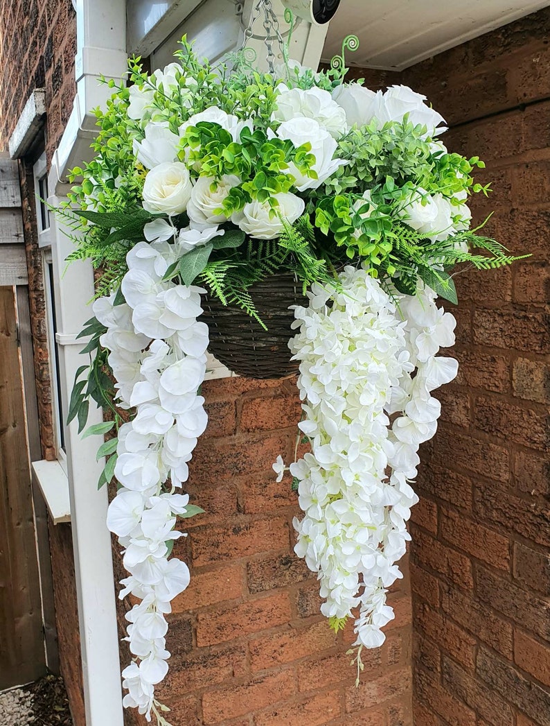 Artificial Hanging basket Large White flowers image 1