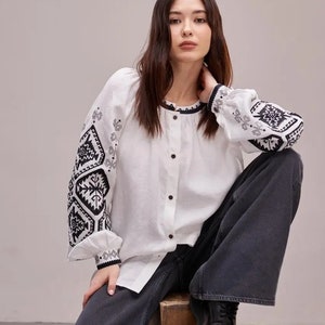 Linen Vyshyvanka blouse, Embroidered boho blouse, Ukrainian clothing, linen blouse, Vyshyvanka