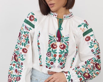 White woman Vyshyvanka blouse, embroidered Ukrainian blouse, Traditioanl Ukraine women shirt, Vyshyvanka