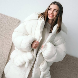White Oversized Puffer Jacket, Women&#39;s Cozy Winter Outerwear, Stylish and Warm