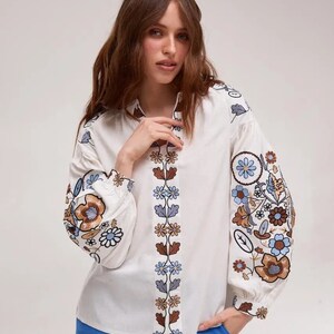 White embroidered blouse, Ukrainian Vyshyvanka, peasant blouse, Ukrainian blouse, Ukraine clothing