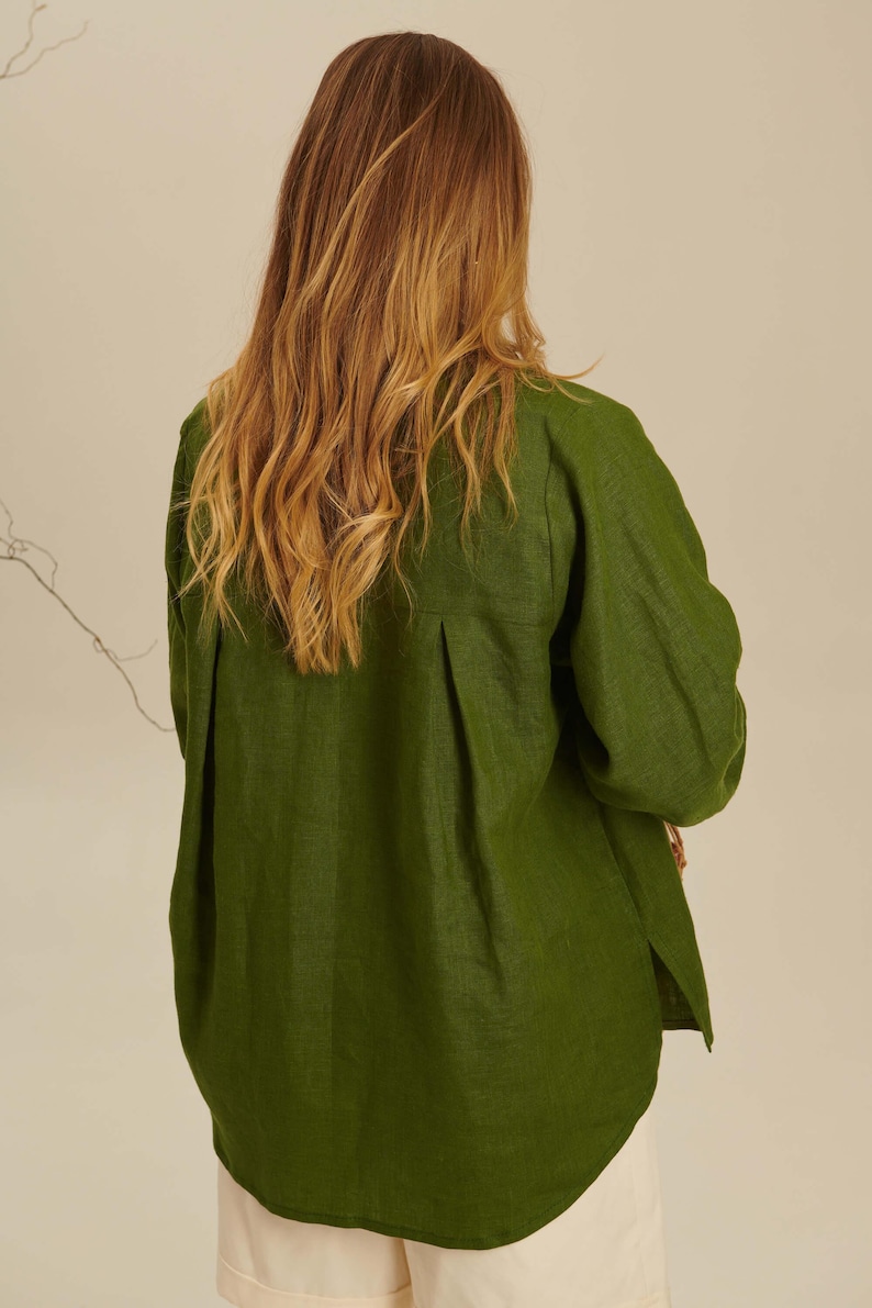 Green Linen Shirt for Women, Sunflower Embroidered Blouse, Button Front Folk Boho Top imagen 5