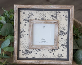 10" x 10" Wood Photo Frame - (4 x 4 Bees)