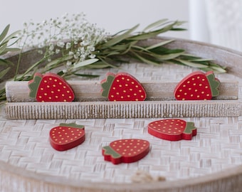Wood Shape Set of 6 - Strawberries