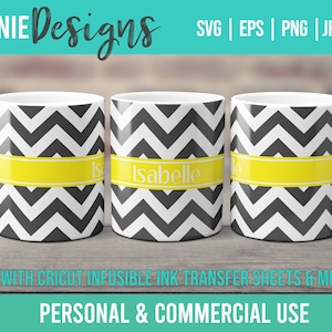 Peut inclure: Trois tasses en céramique blanche avec des motifs en chevron noir et blanc et des bandes jaunes. La tasse du milieu porte le nom "Isabelle" sur la bande. Les tasses sont conçues pour être utilisées avec des feuilles de transfert d'encre infusible Cricut et une presse à tasses. Usage personnel et commercial.