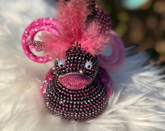 Pato corista deslumbrante y brillante