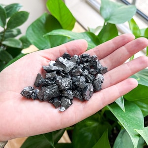 Elite Shungite Crystals: Natural Water Purifier & Charger