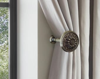 Gordijnhouders, gordijnbinders haken wandmontage gordijn terughoudendheid gordijn terugtrekmedaillon ronde gordijnhouders voor muur met schroeven, set van 2 (chroom zilver