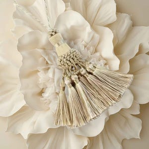 Decoratieve sleutelkwasten, ivoren sleutelkwasten, vintage kwasten, antieke kwasten, meubelkwasten, crèmekleurige kwasten, ivoorkleurige kwasten