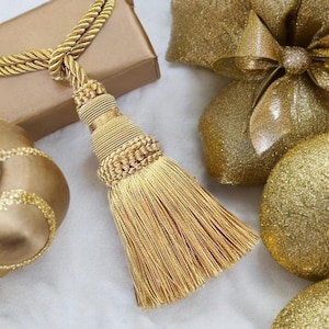 Curtain tie backs, gold curtain tassels, gold tassels tie backs, vintage style curtain tie tassels, antique style tassels,curtain ropes