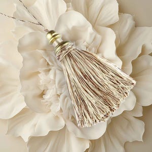 装飾キータッセル、キータッセル、ヴィンテージスタイルのタッセル、アンティークスタイルのタッセル、家具のタッセル、金と青銅のタッセル、金と青銅のタッセル