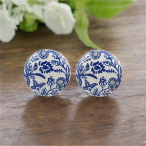 Blue and white floral drawer knob, blue white ceramic knob, cabinet handles, wardrobe handle set of 2,4,6,8,10,12