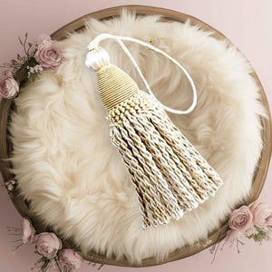 装飾キータッセル、キータッセル、ヴィンテージスタイルのタッセル、アンティークスタイルのタッセル、家具のタッセル、クリーム色のタッセル、ベージュのタッセル、アイボリーのタッセル