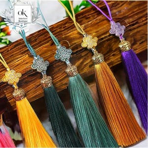 Decorative key tassels, key tassels with alloy cap, vintage style tassels, antique style tassels, furniture tassels, 27 colours