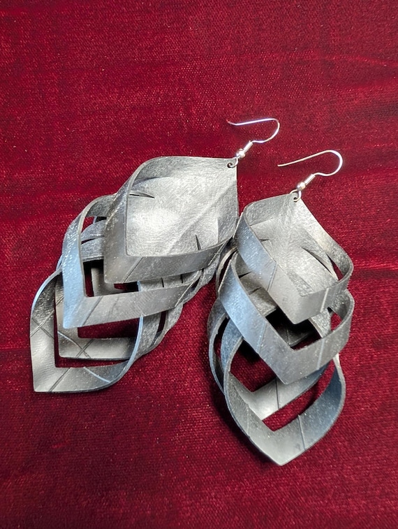 Handmade up-cycled / recycled bike inner tube, Big & Bold contemporary style 5 link earrings