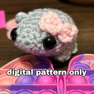 DIGITAL PATTERN: Low Sew Crochet Coquette hamster Pattern | Sad Hamster Amigurumi PDF | Viral Tiktok Meme | Cute Tiny Hamster Plush with Bo
