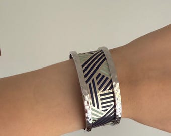 Les Georgettes Silvertone Hammered Bracelet Cuff with Interchangeable Leather Accessory
