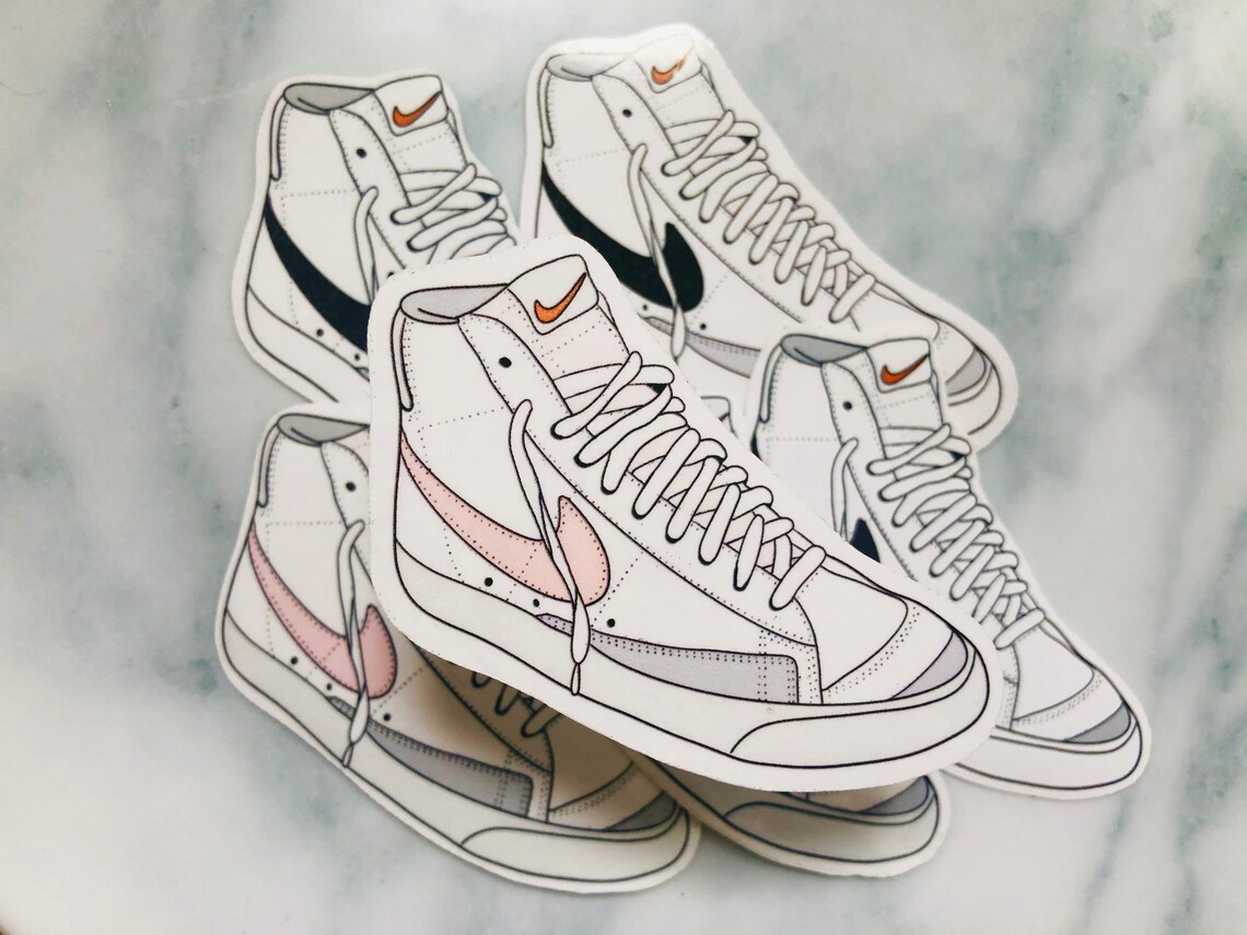 nike blazer sketch on feet
