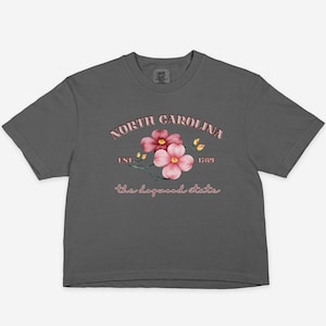 Koszulka Comfort Colors North Carolina Koszulka North Carolina Tshirt Boxy Tee Dogwood Flower Koszulka North Carolina State Flower Prezenty dla niej Pepper