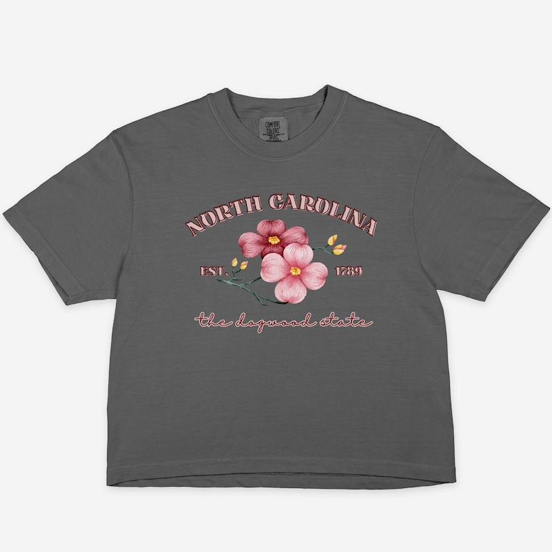 Koszulka Comfort Colors North Carolina Koszulka North Carolina Tshirt Boxy Tee Dogwood Flower Koszulka North Carolina State Flower Prezenty dla niej Pepper