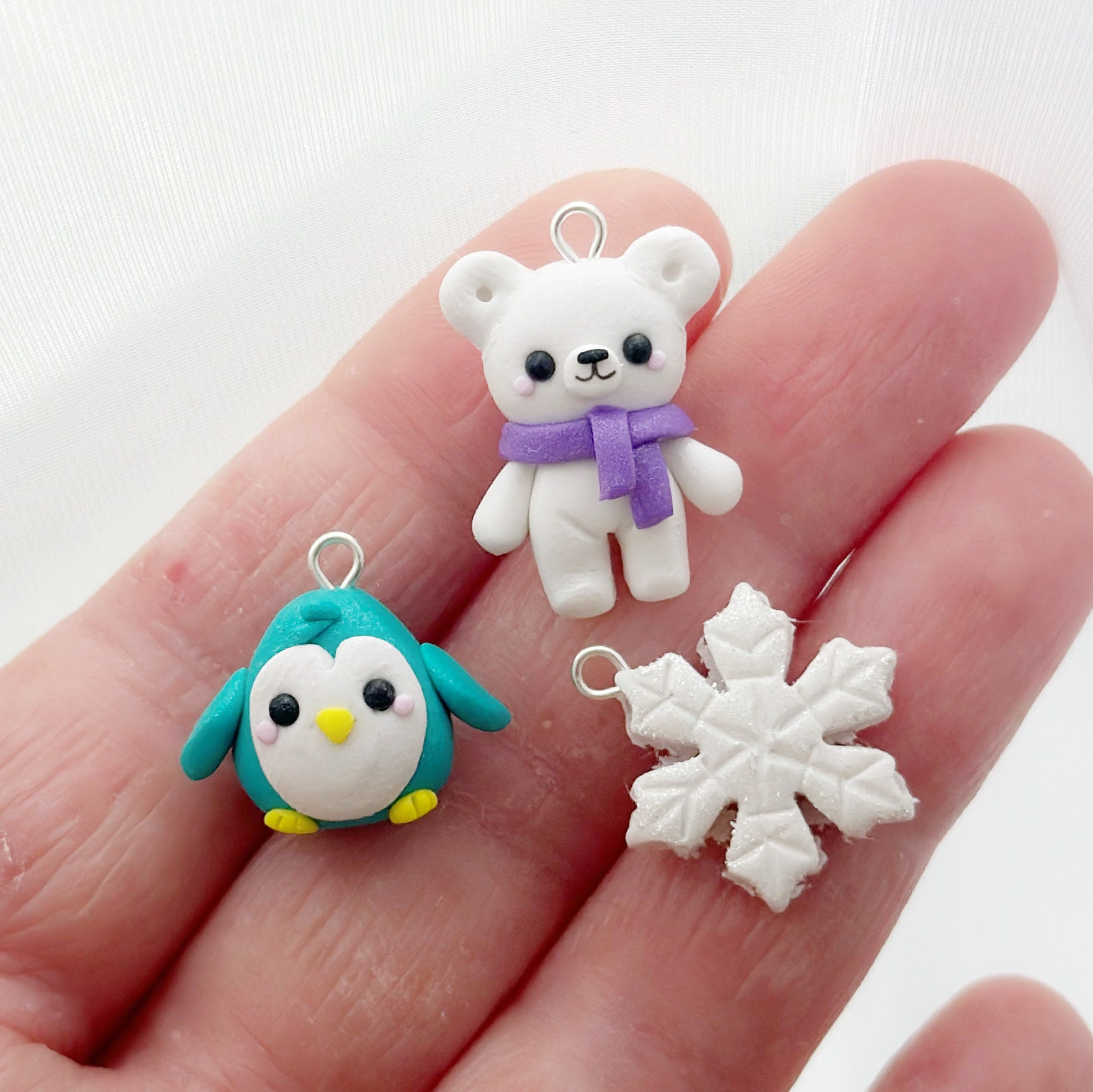 5 34mm White and Pink Teddy Bear Polymer Clay Miniature Slipper Charms –  Smileyboy Beads