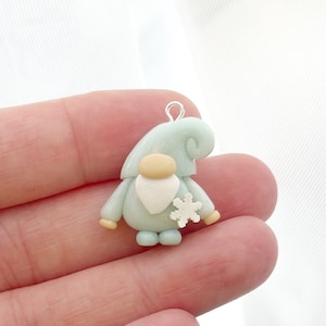 Snow Buddies Gnome Charm- Arcilla polimérica Kawaii- Marcador de puntada