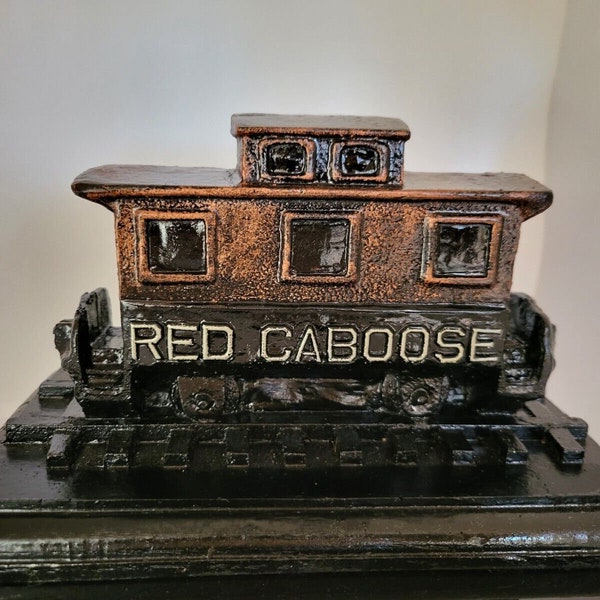 980 Handcrafted Red Train Caboose Made from Coal Made in USA 7 3/4" x 5" V.C.P.