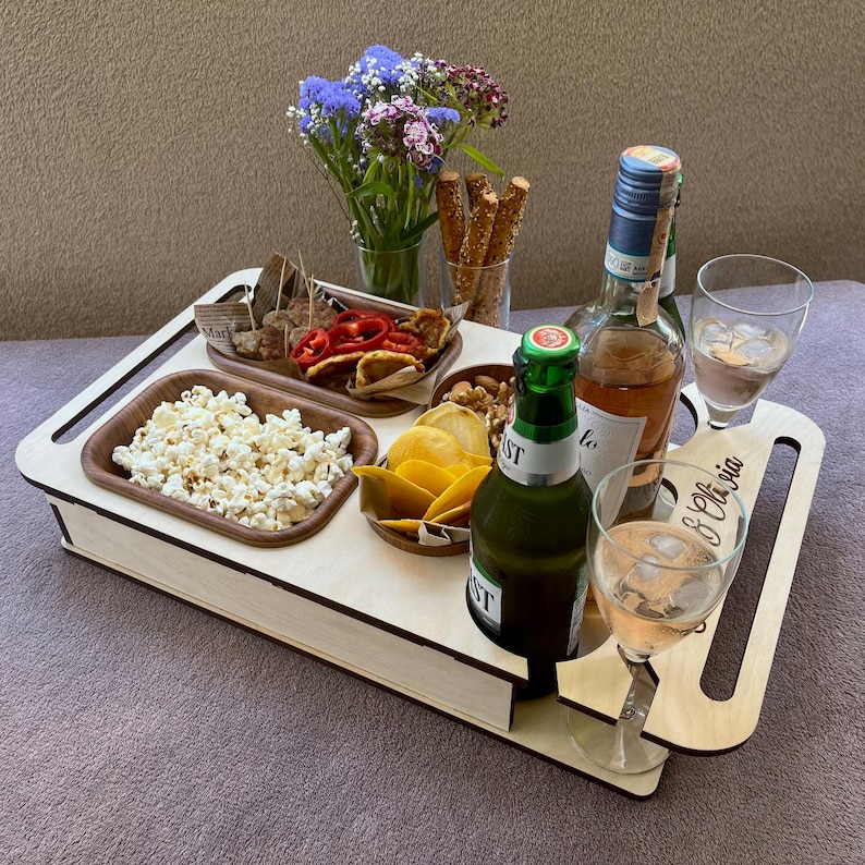 Husband gift idea – engraved couchbar with fruit bowl and popcorn bowl setup
