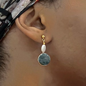 Guatemalan Jade and Shell Earring